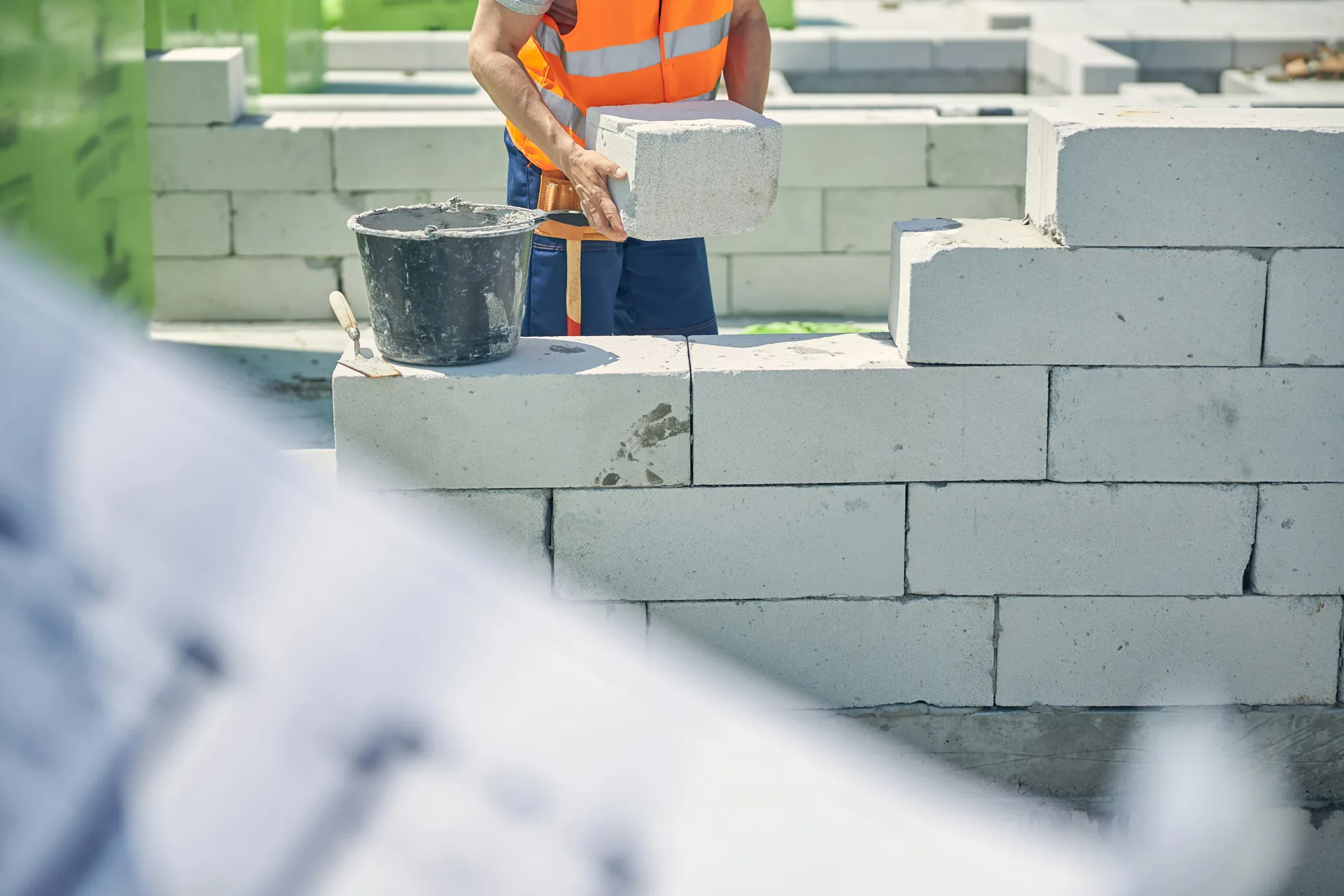 reinforced commercial retaining wall at a Detroit site