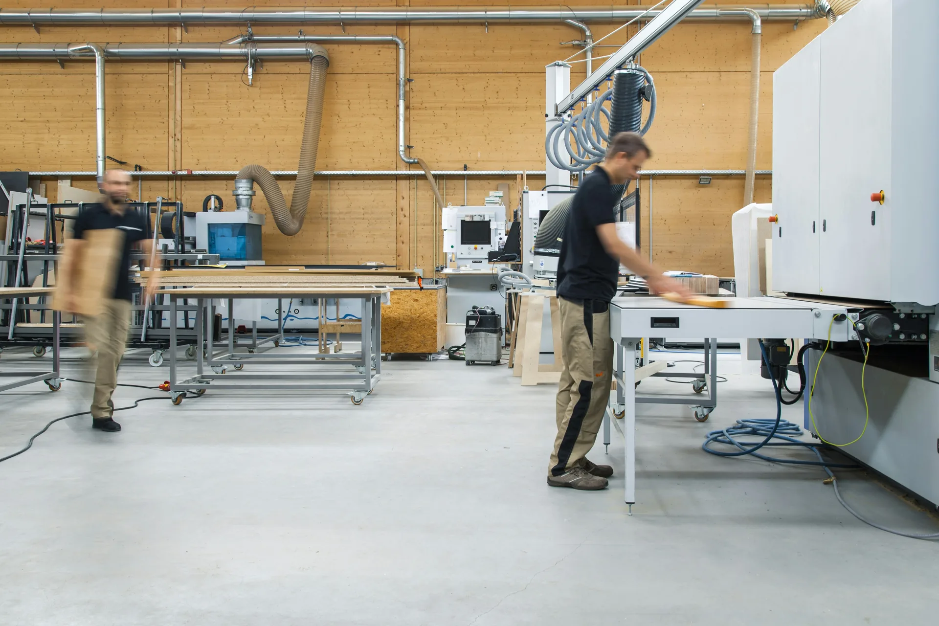 controlled-environment epoxy floor at a Detroit light-industrial facility